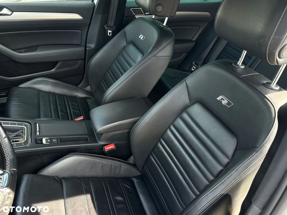 Volkswagen Passat 2.0 TDI Bi-Turbo BMT 4Mot Highline DSG - 9