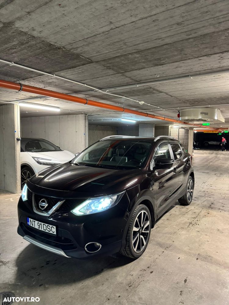 Nissan Qashqai 1.6 DCI Start/Stop 4X4-i Tekna - 1