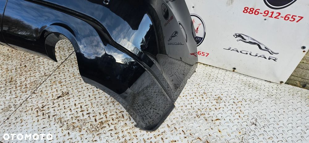 Dodge Durango III LIFT 2017- GT Kompletny zderzak tył pod 4x PDC oraz zaślepka na hak ZDERZAK POD 2 RURY kolor PXJ CZARNY  wersja GT - 13