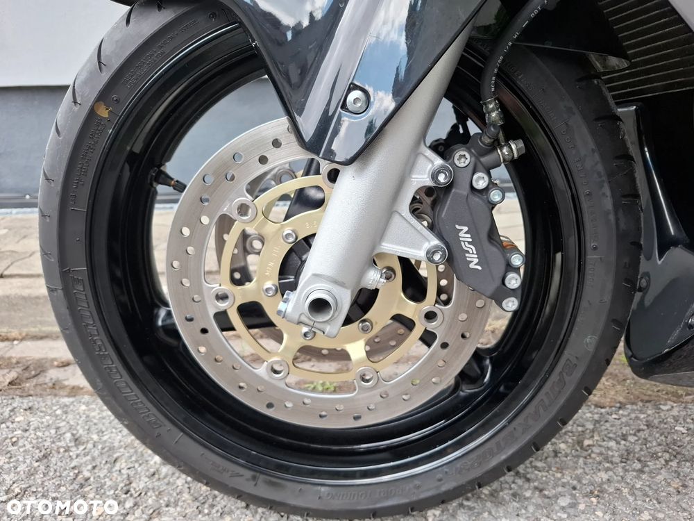Honda CBR - 26