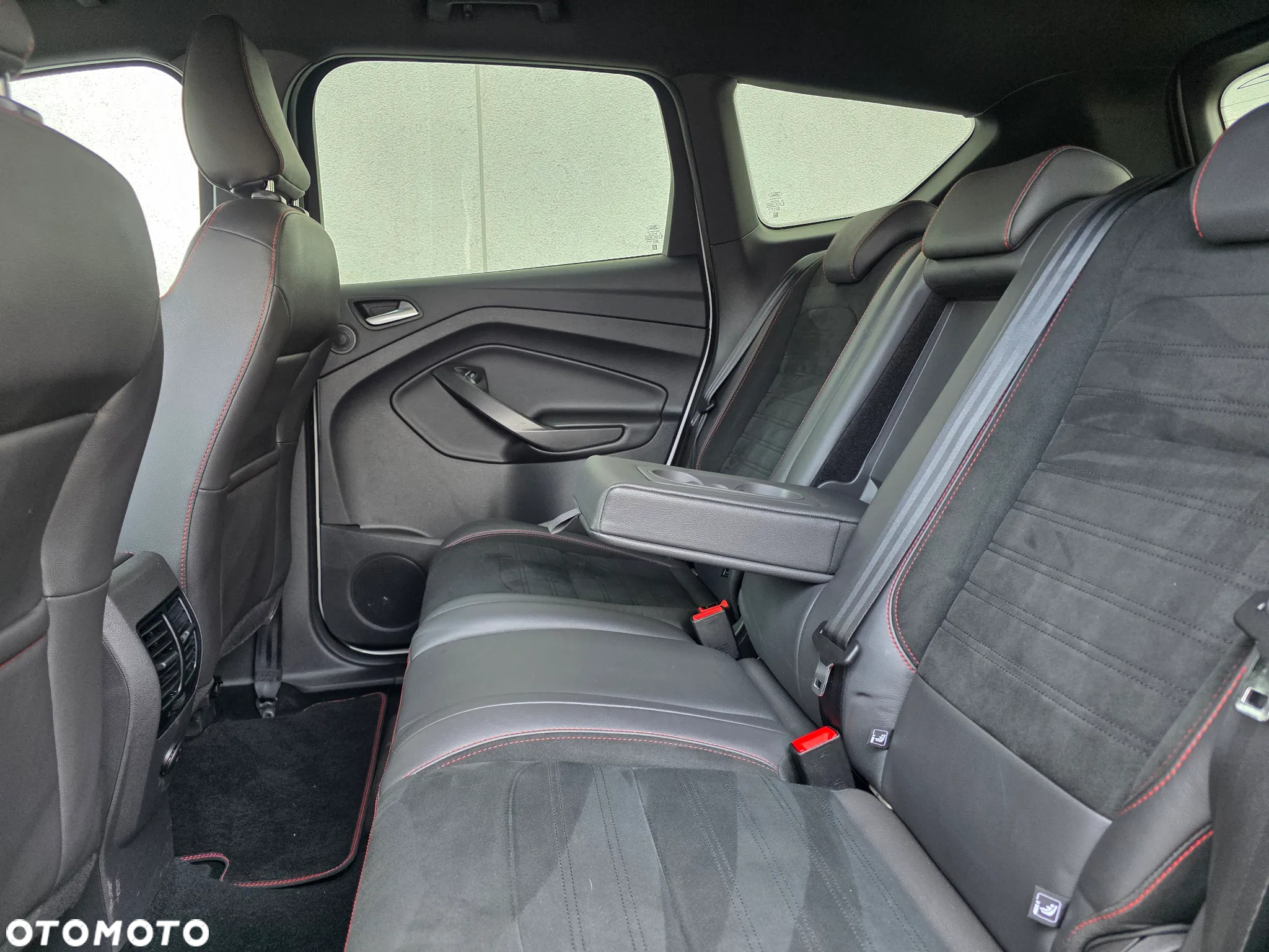 Ford Kuga 1.5 EcoBoost FWD ST-Line ASS GPF - 26