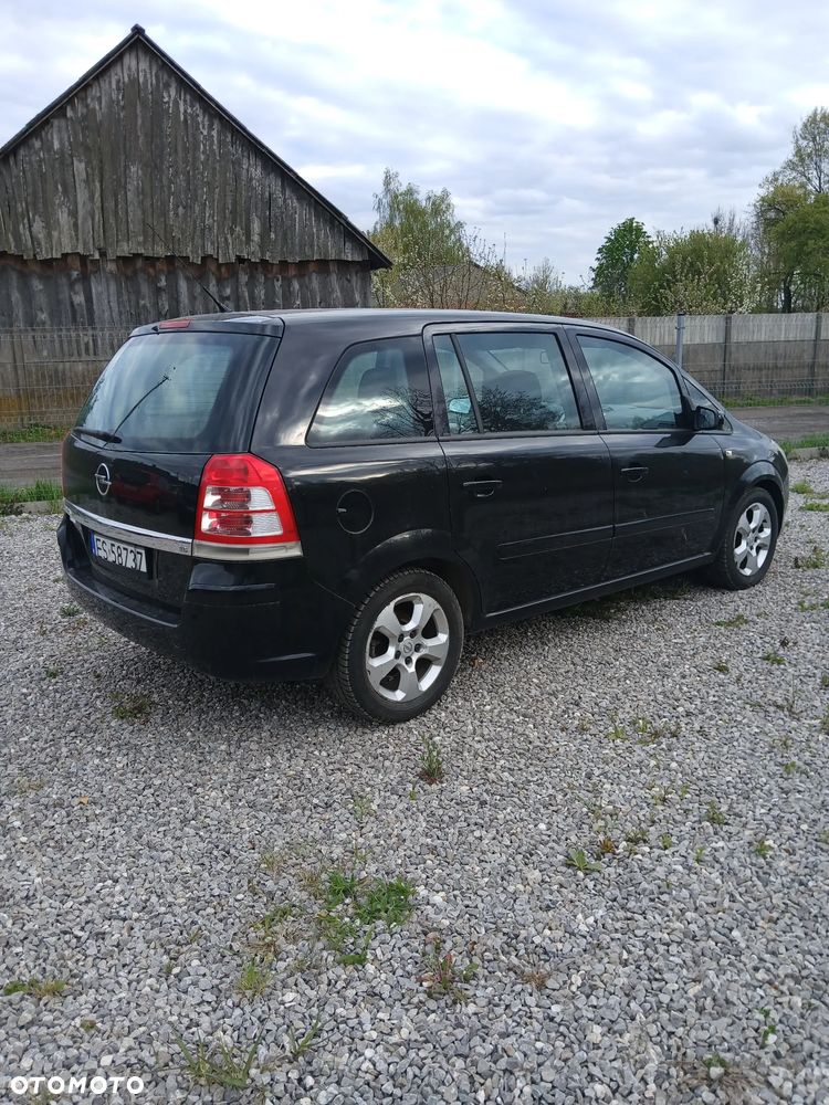 Opel Zafira 1.8 - 10
