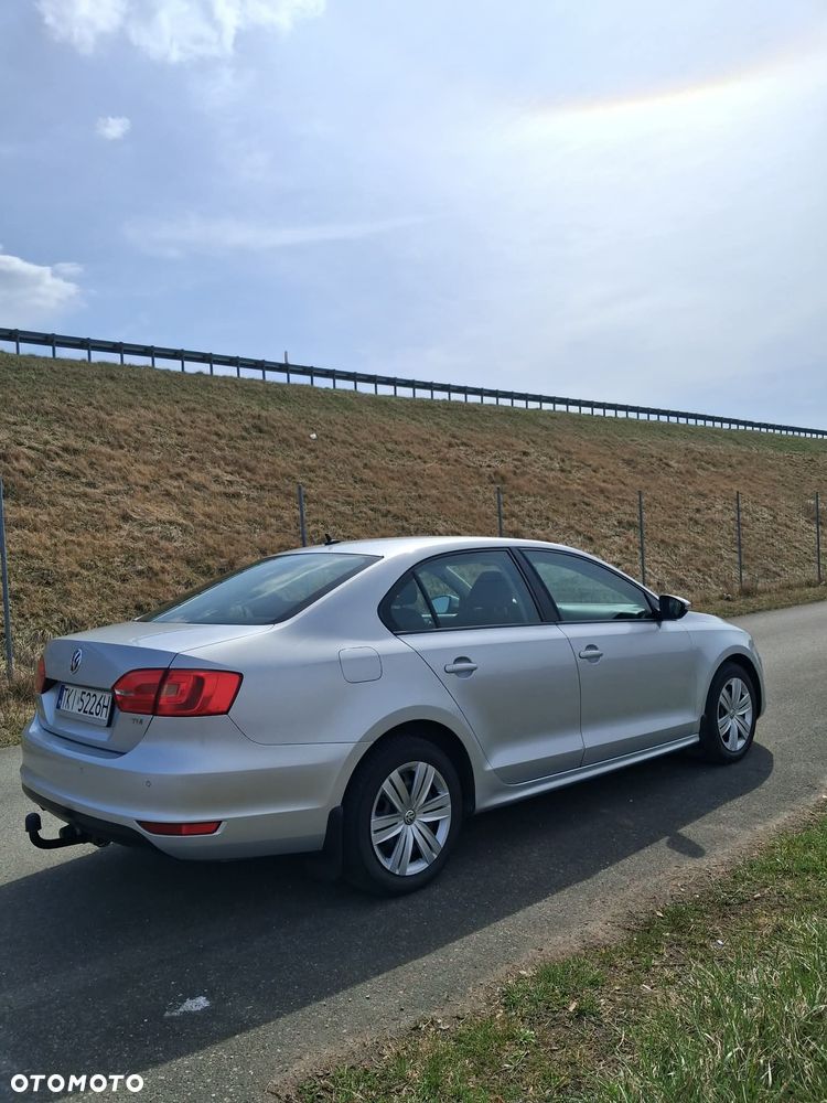 Volkswagen Jetta 1.6 TDI Comfortline Optimum - 5