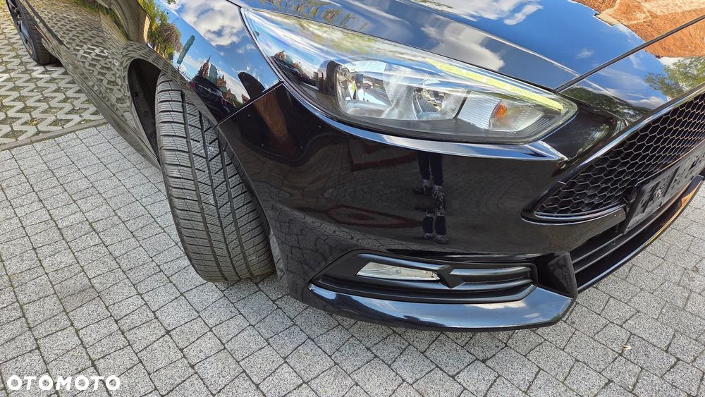 Ford Focus 2.0 TDCi ST - 11