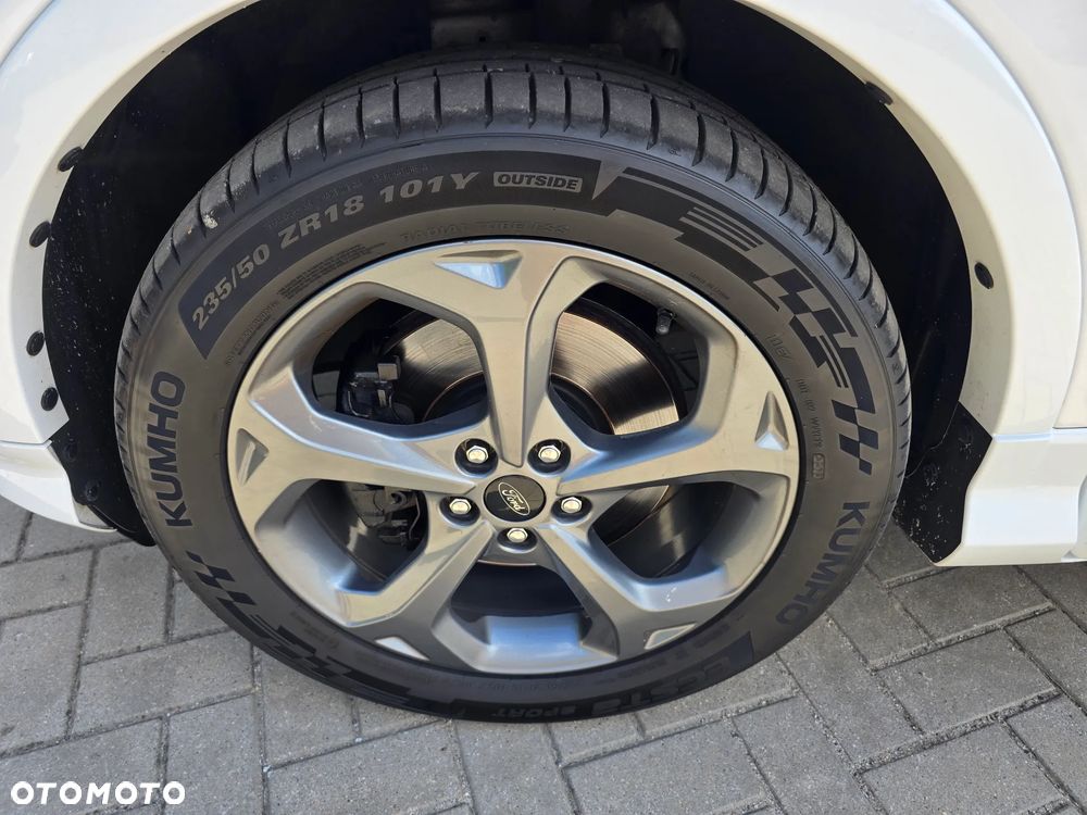 Ford Kuga - 17