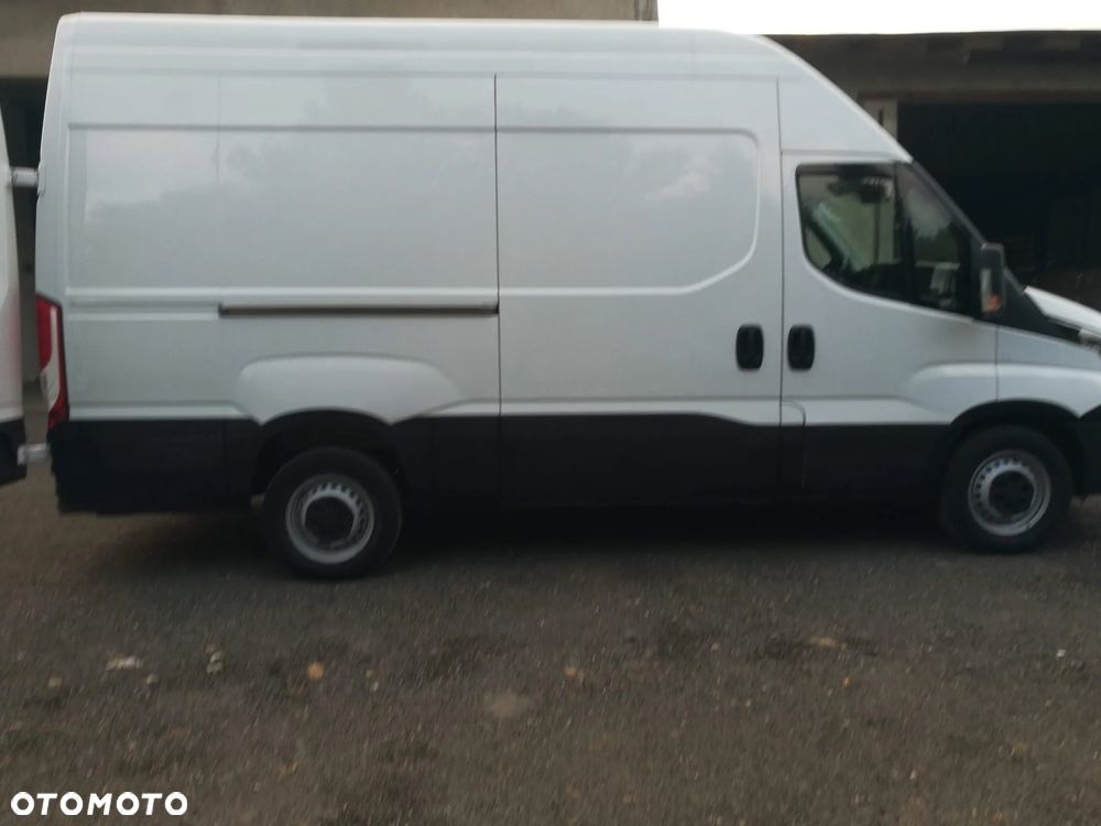 Iveco DAILY 35S130 L3H3 - 5