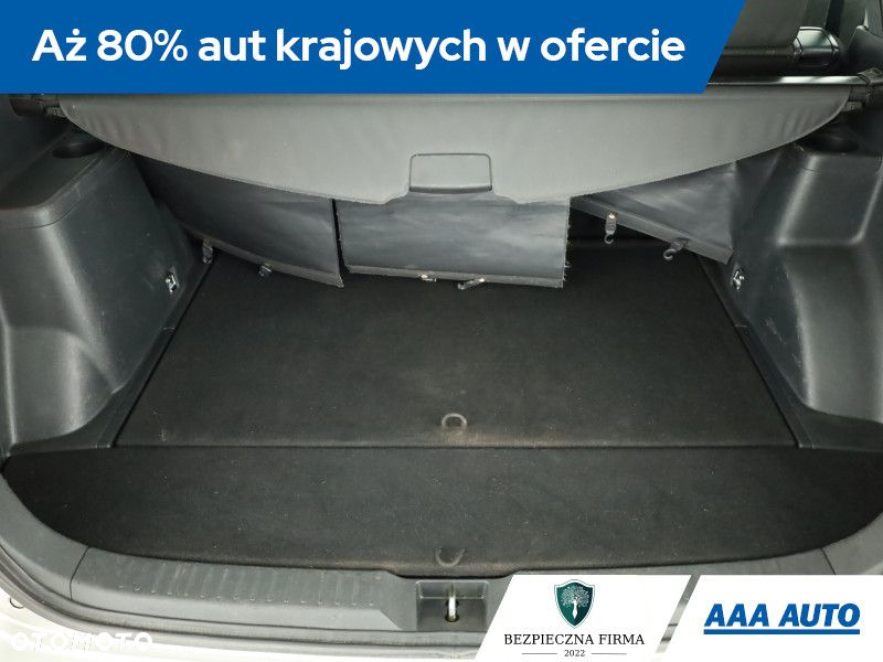 Toyota Corolla Verso - 10