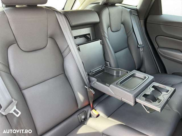Volvo XC 60 - 21