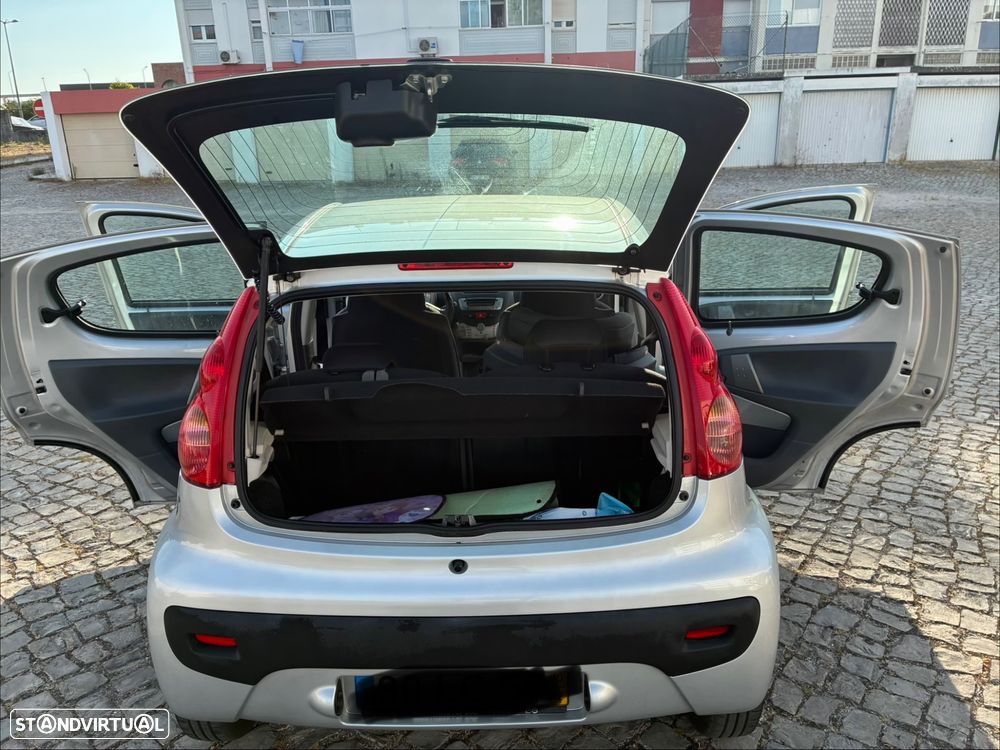 Peugeot 107 1.0 Black&Silver - 19