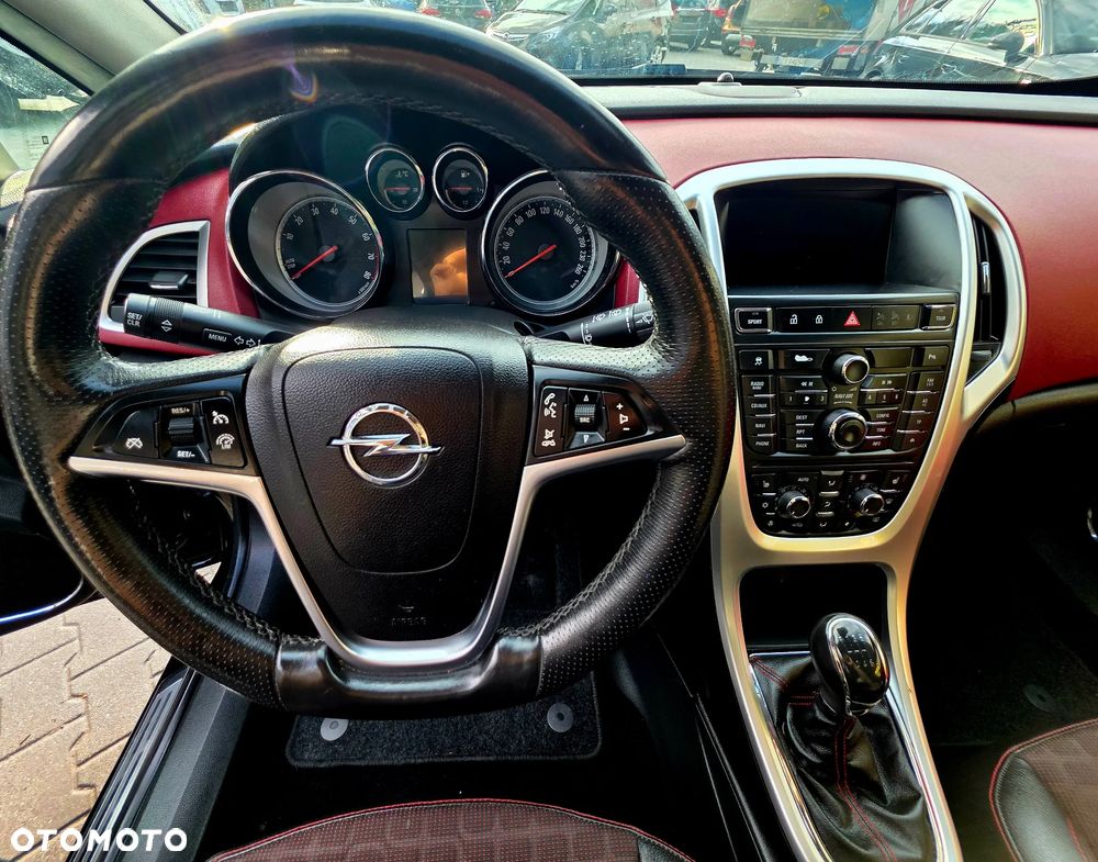 Opel Astra GTC 1.4 Turbo Innovation - 15