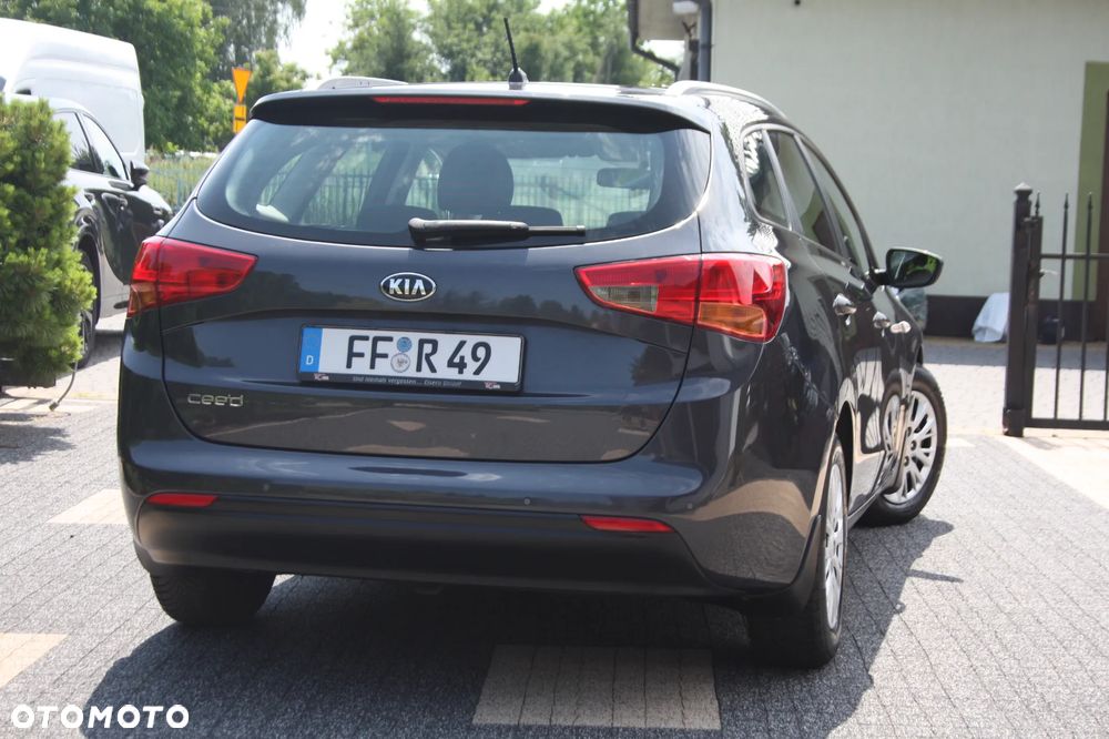 Kia Ceed 1.4 CVVT Vision - 38
