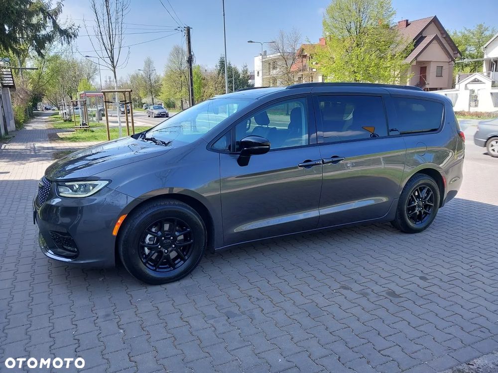 Chrysler Pacifica - 5