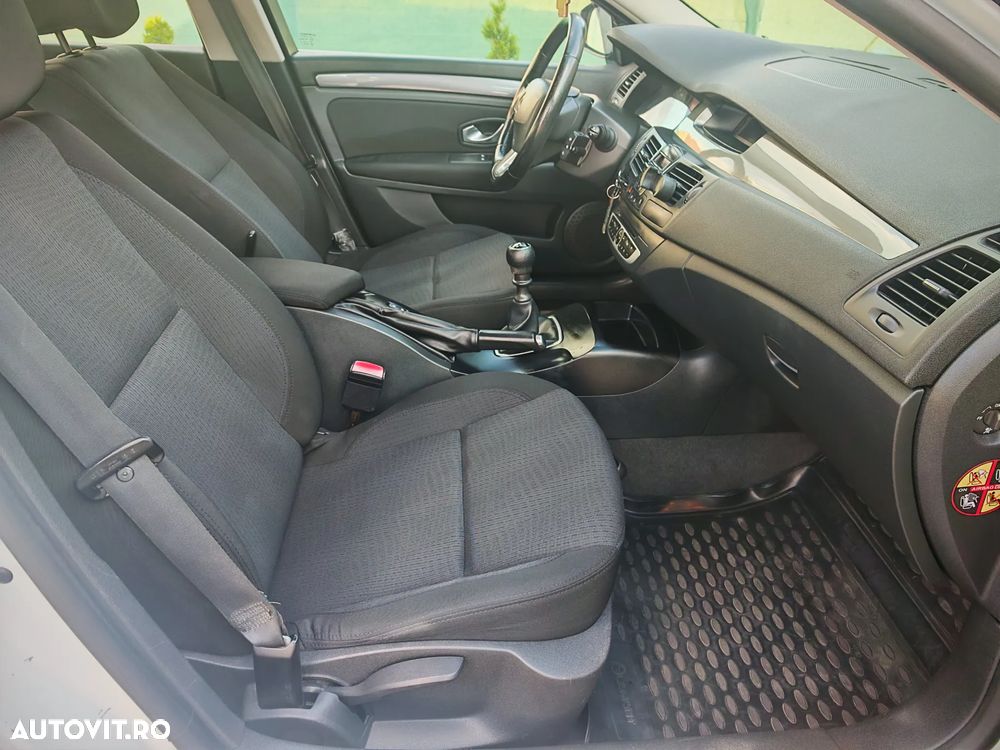 Renault Laguna dCi 110 FAP Dynamique - 6