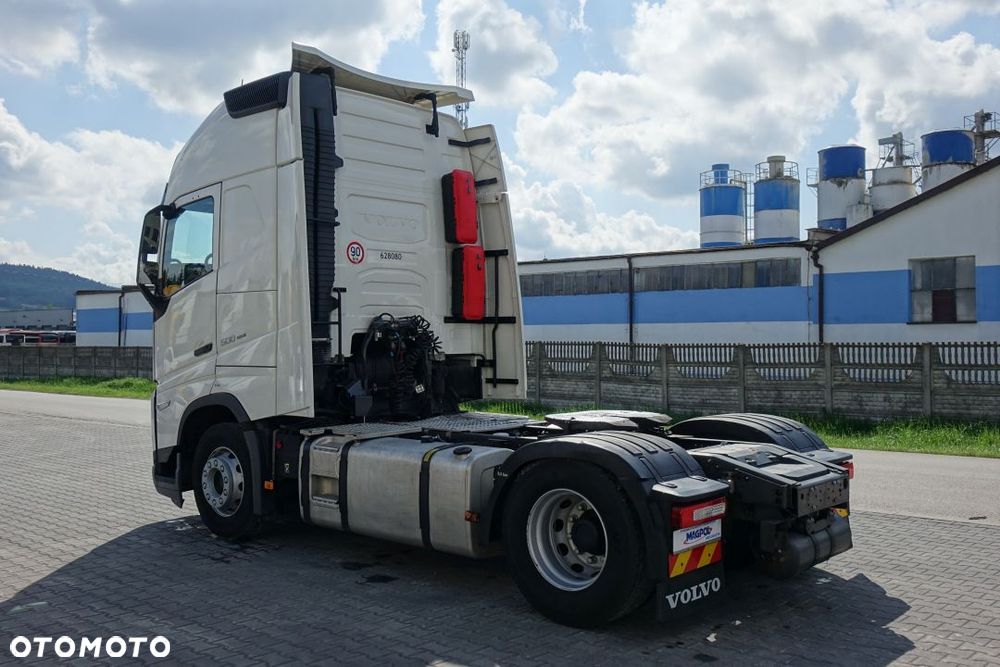 Volvo FH 500 EURO 6 / GLOBETROTTER XL / STANDARD / AUTOMAT / KLIMATYZACJA POSTOJOWA / LODÓWKA / NAVI / DWA ZBIORNIKI - 7