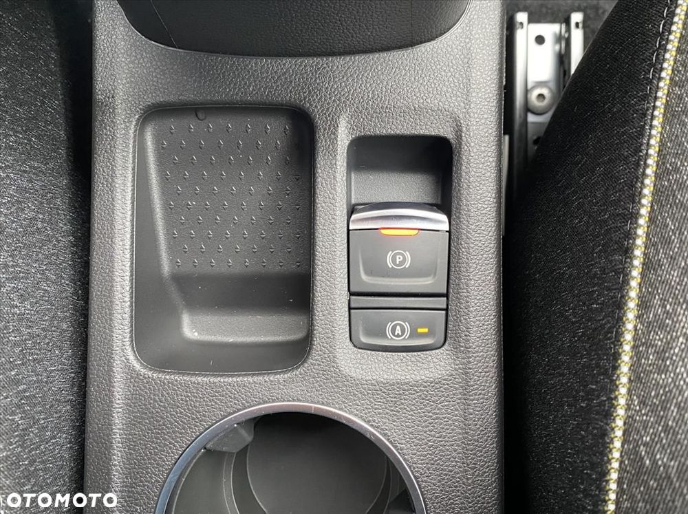 Renault Captur - 13