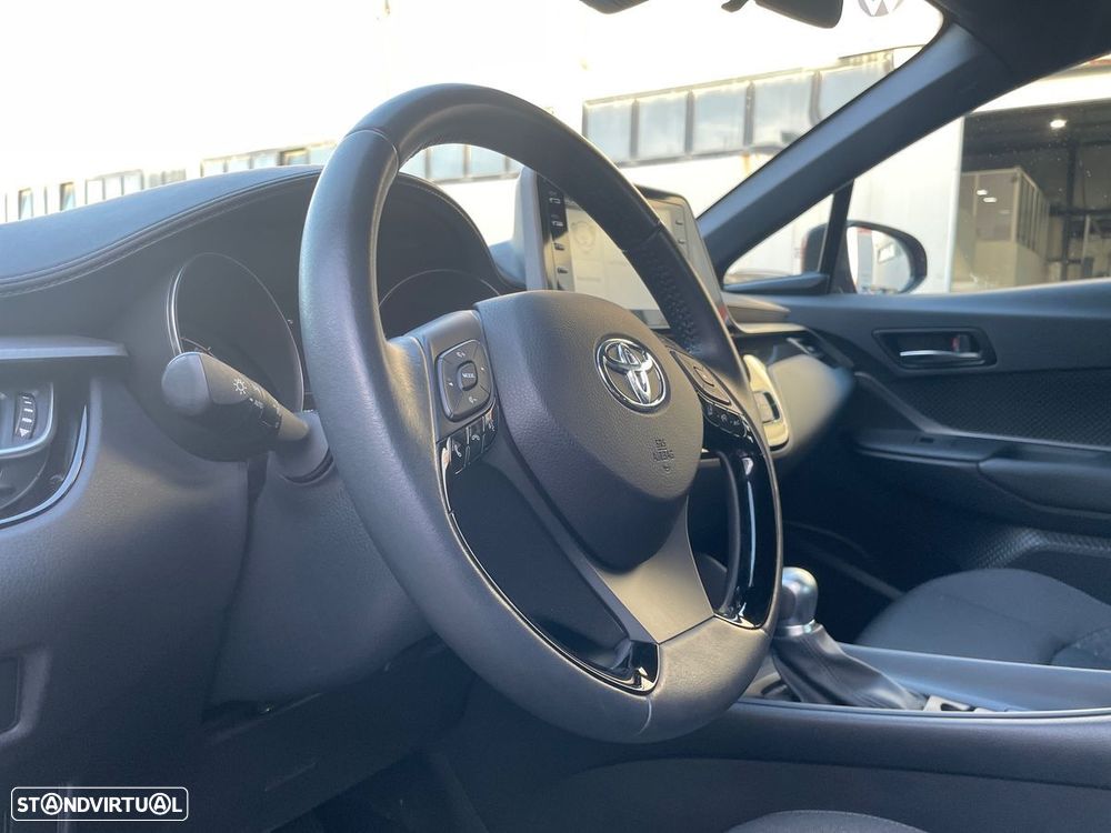 Toyota C-HR - 12