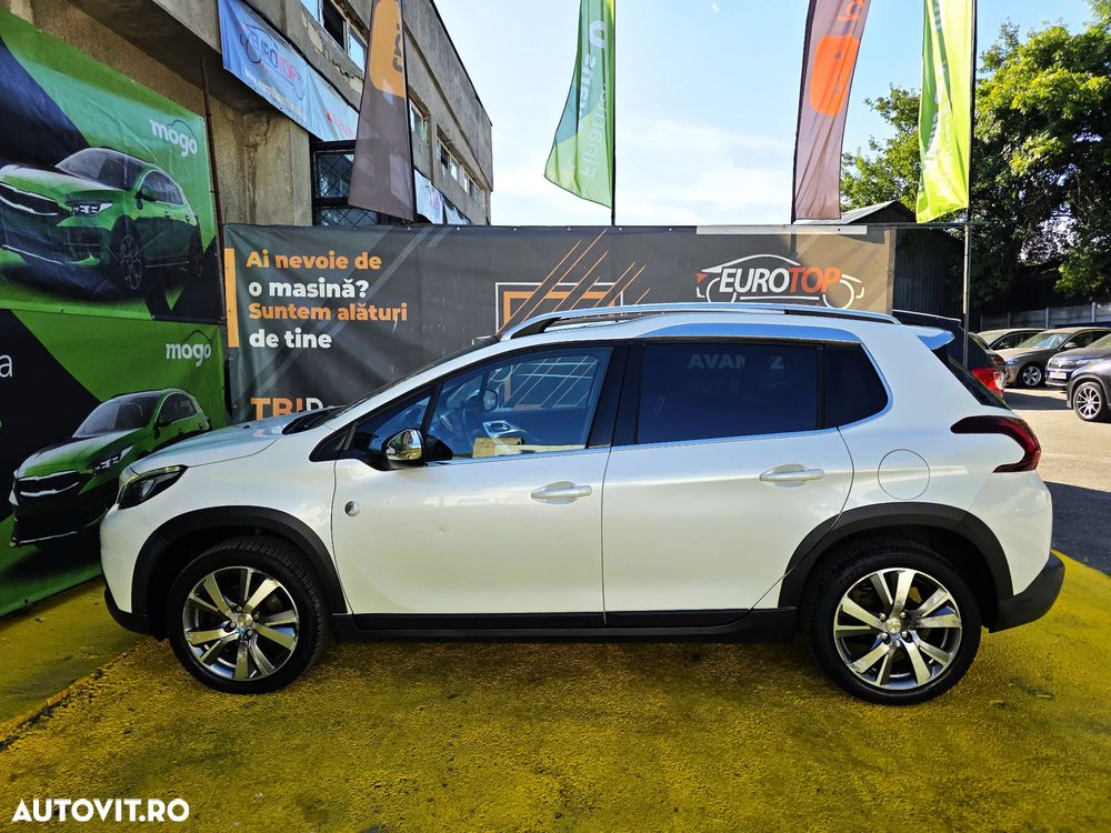 Peugeot 2008 1.2 PureTech Turbo Allure - 5