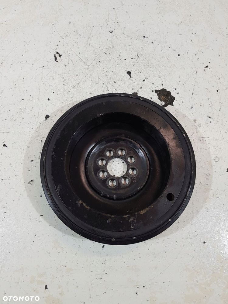 koło pasowe 06e105251c vw audi a6 c6 a4 3.2 fsi - 3