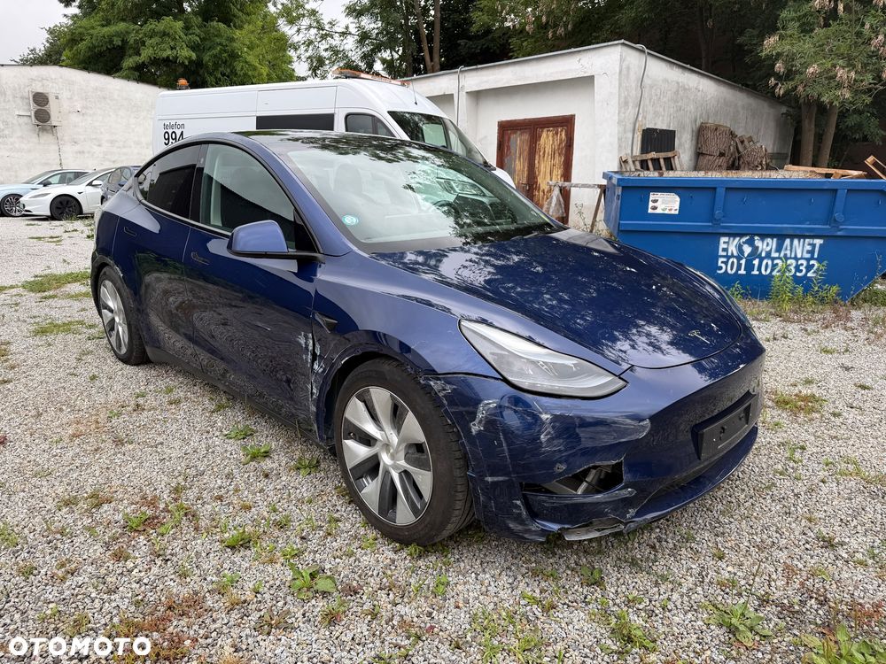 Tesla Model Y RWD - 1