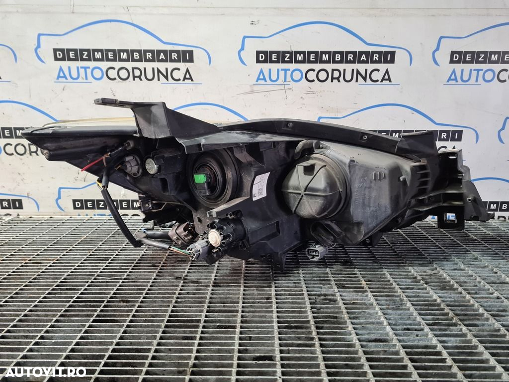 Far Stanga Mazda CX - 5 2012 - 2015 SUV 4 Usi (1082) Cu lupă - 2