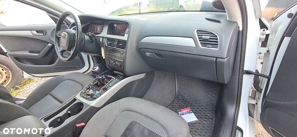 Audi A4 Limousine - 19