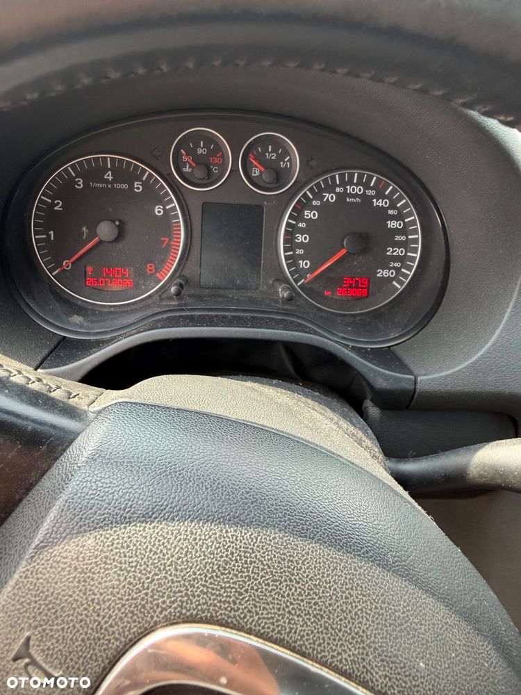 Audi A3 Sportback 1.6 FSI Ambiente - 10