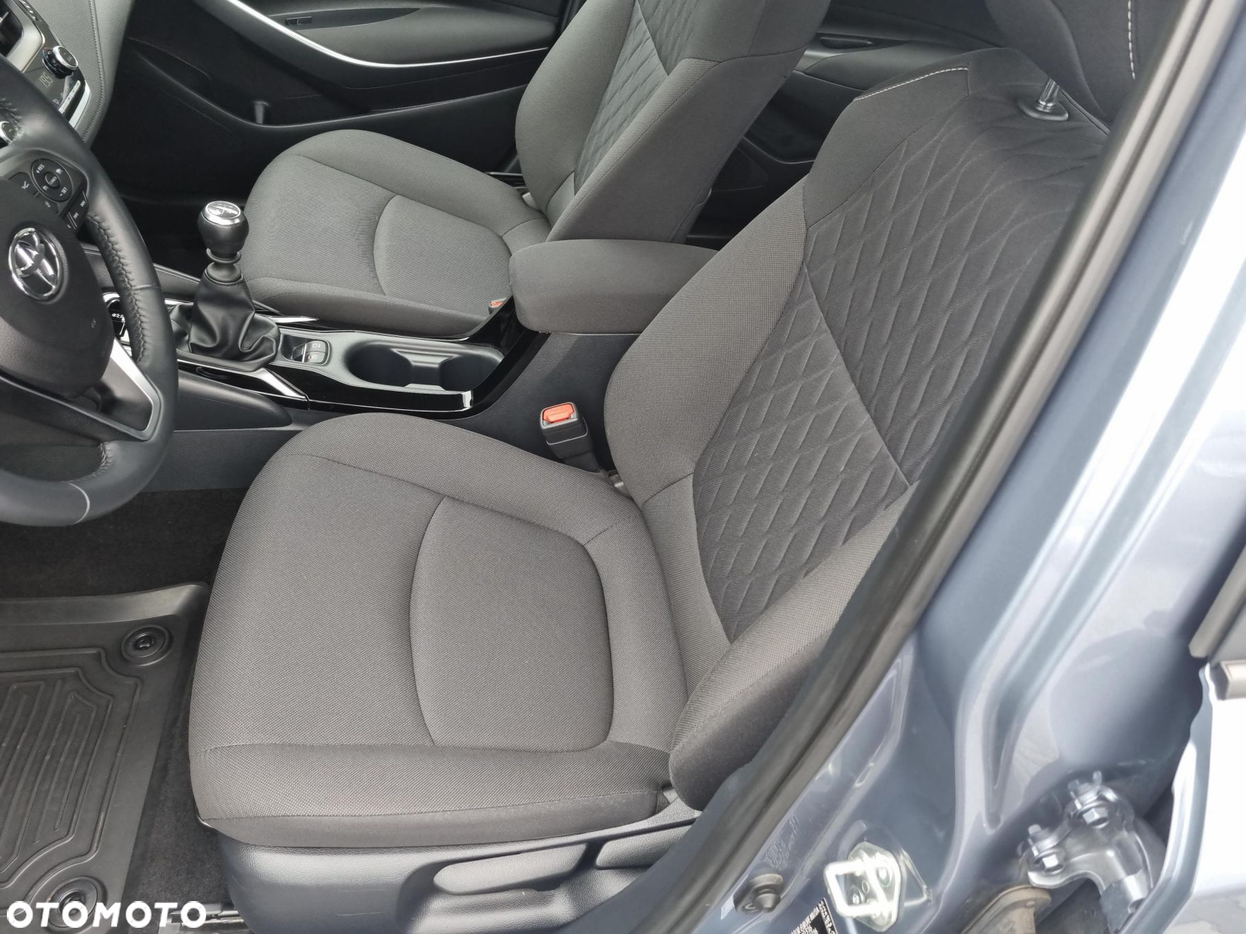 Toyota Corolla - 16