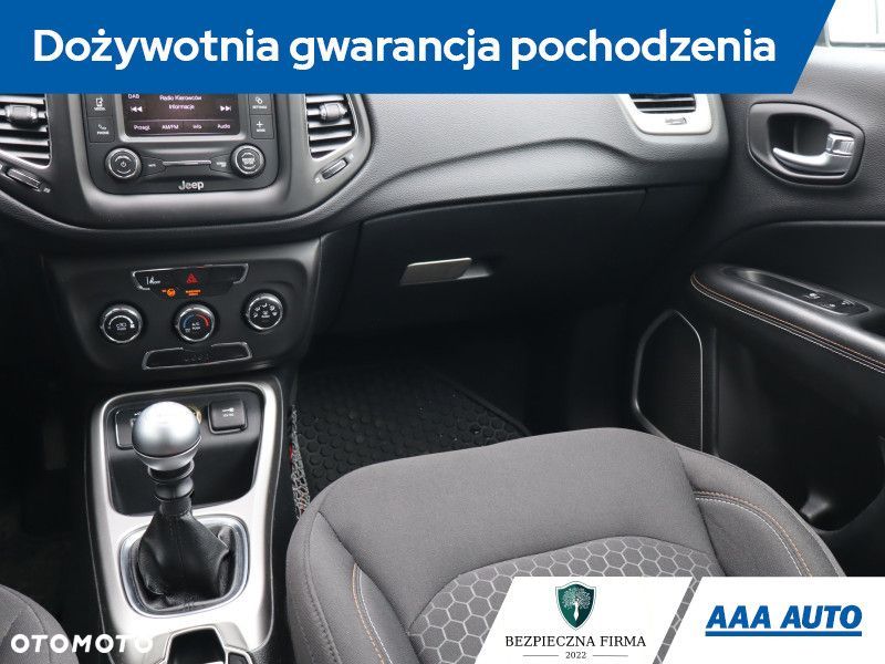 Jeep Compass - 10