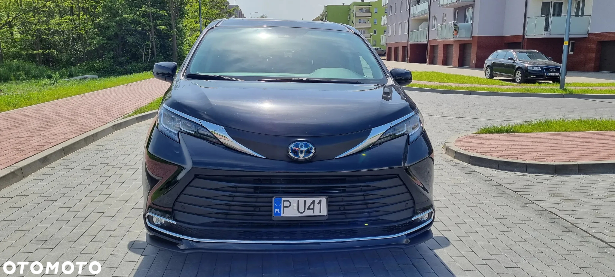 Toyota Sienna - 8