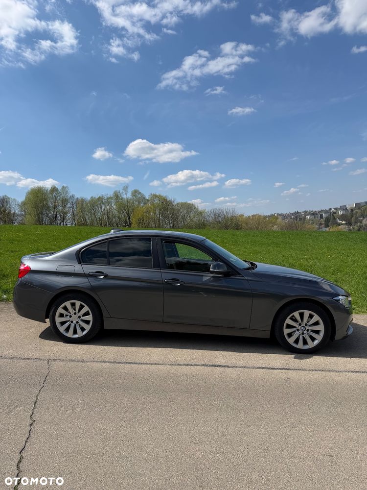 BMW Seria 3 318i Sport Line - 5