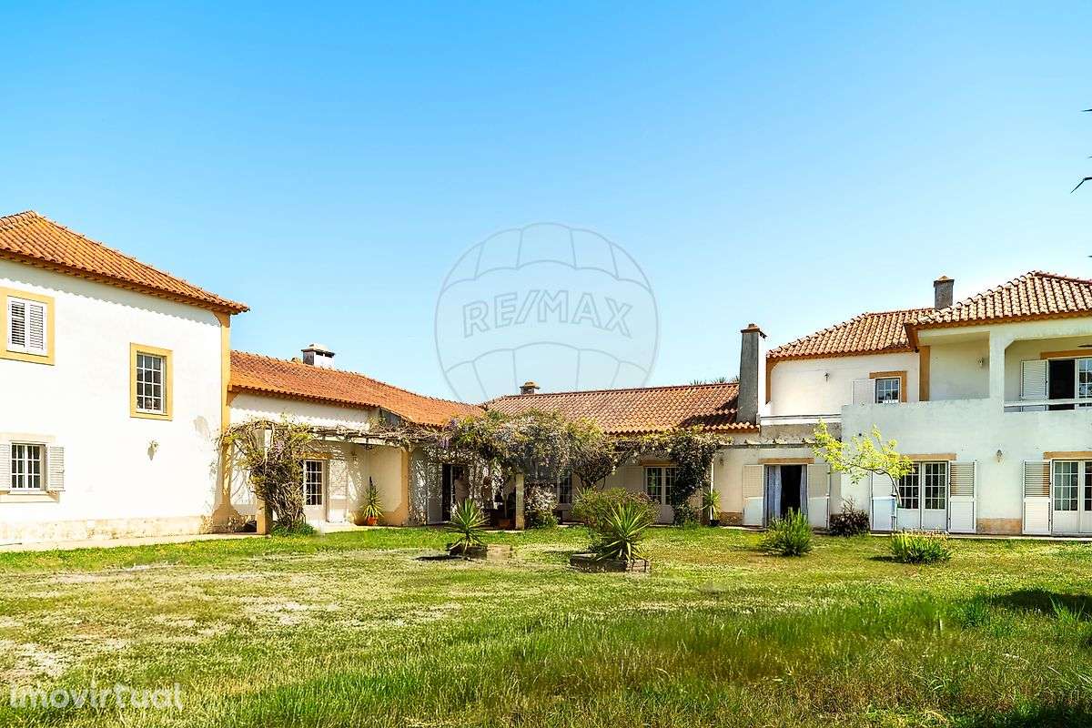 Moradia T8 para venda - Grande imagem: 3/33