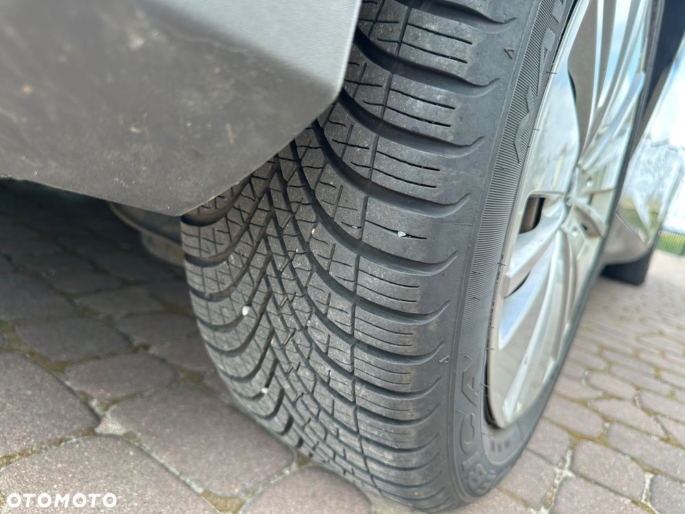 Ford Focus 1.6 Gold X (Trend) - 25