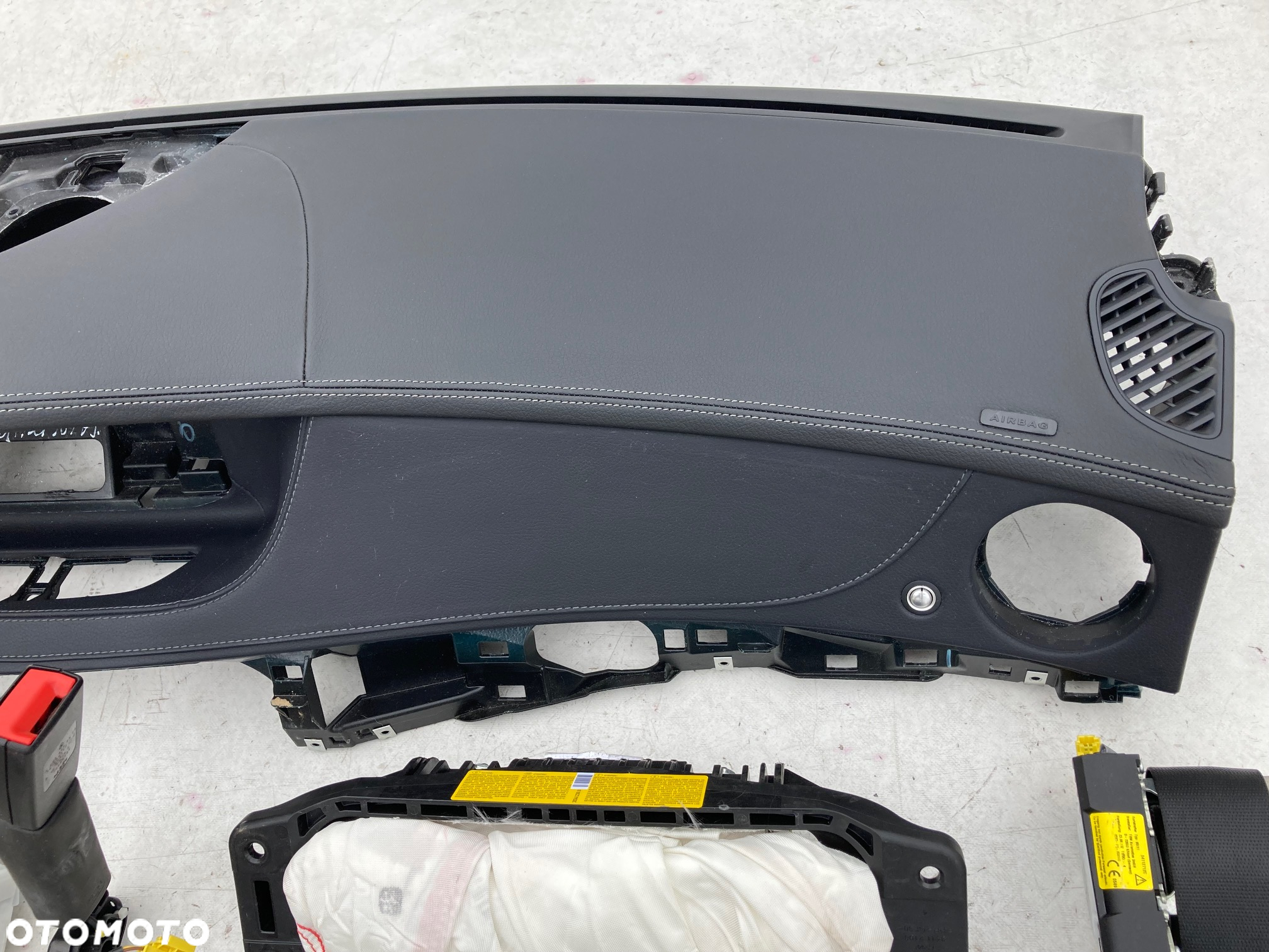 MERCEDES S W217 W222 DASHBOARD DESKA KONSOLA KOKPIT PULPIT PÓŁKA PARAPET PODUSZKI AIRBAG PASY PAS KURTYNA FOTELA FOTEL CURTAIN  SEAT BELT KAPOTAŻ TURNOVER Raz2 - 6