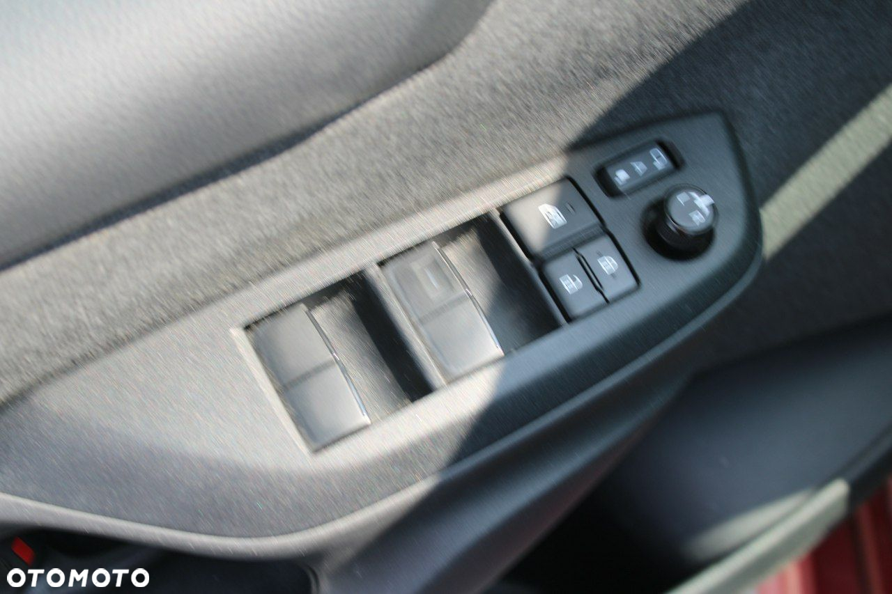 Toyota Yaris - 13