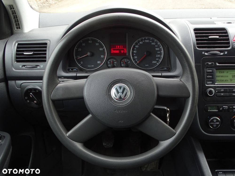 Volkswagen Golf - 11
