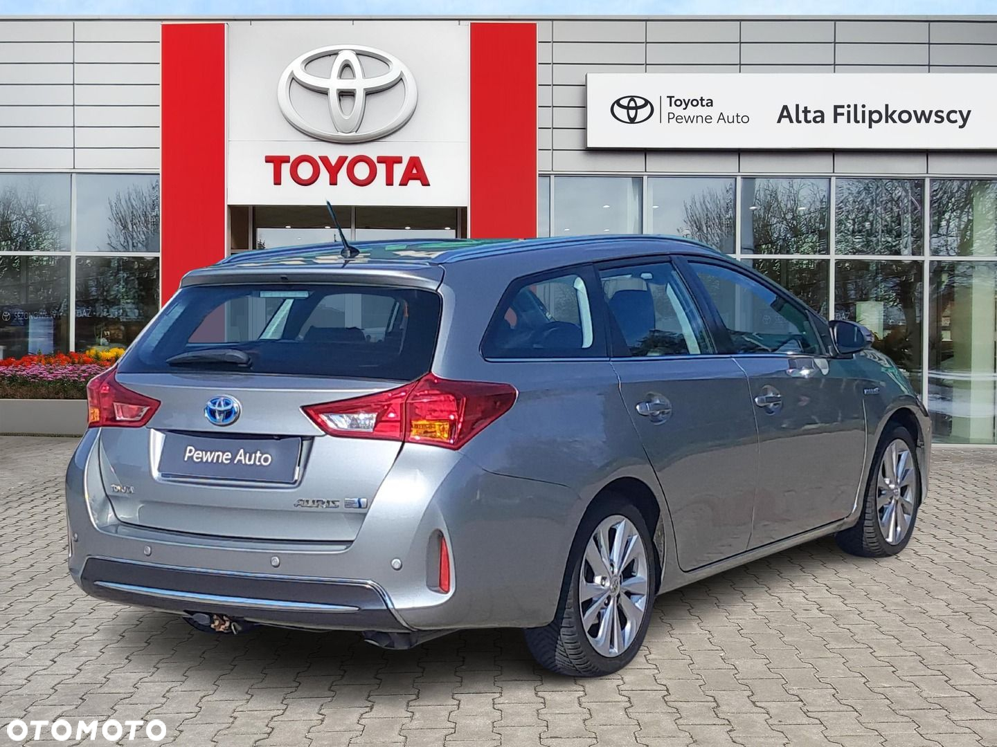 Toyota Auris Hybrid 135 Prestige - 2