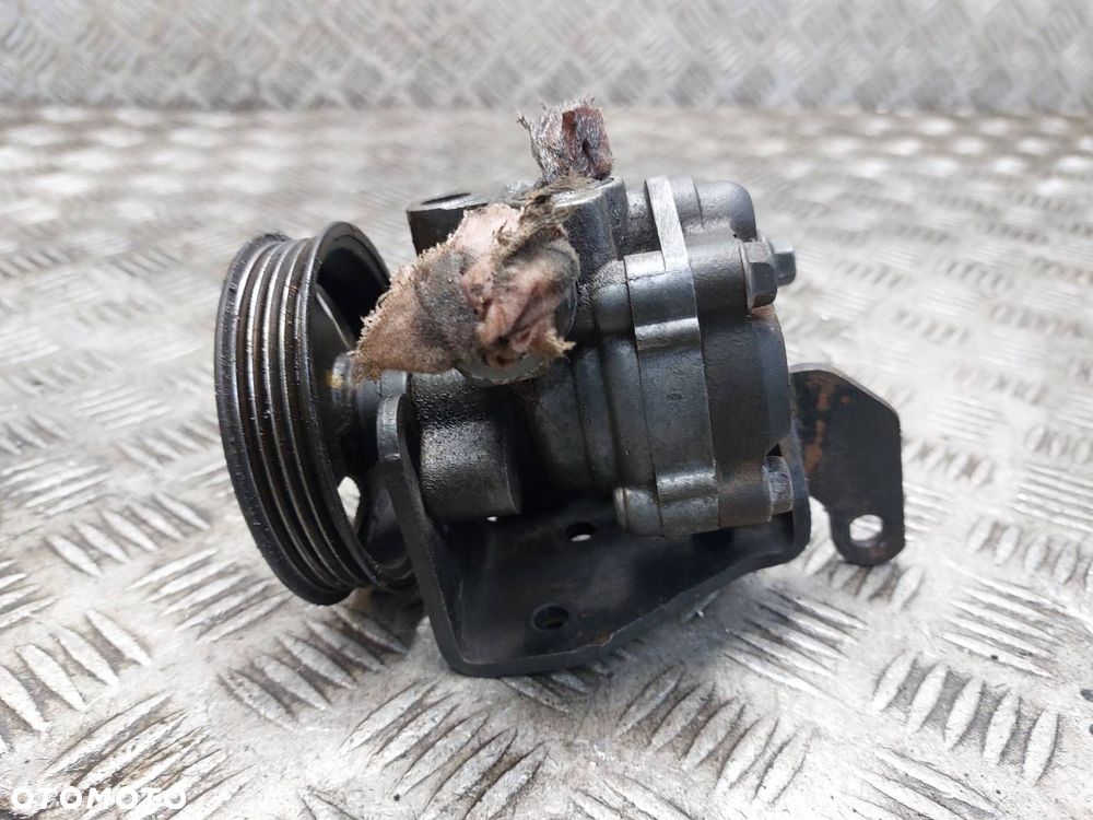 POMPA WSPOMAGANIA HYUNDAI GETZ I 1.3 12V 57110-1C301 - 1