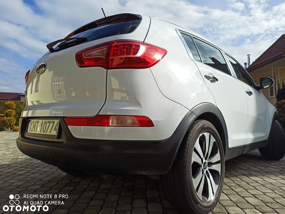 Kia Sportage 2.0 L - 8