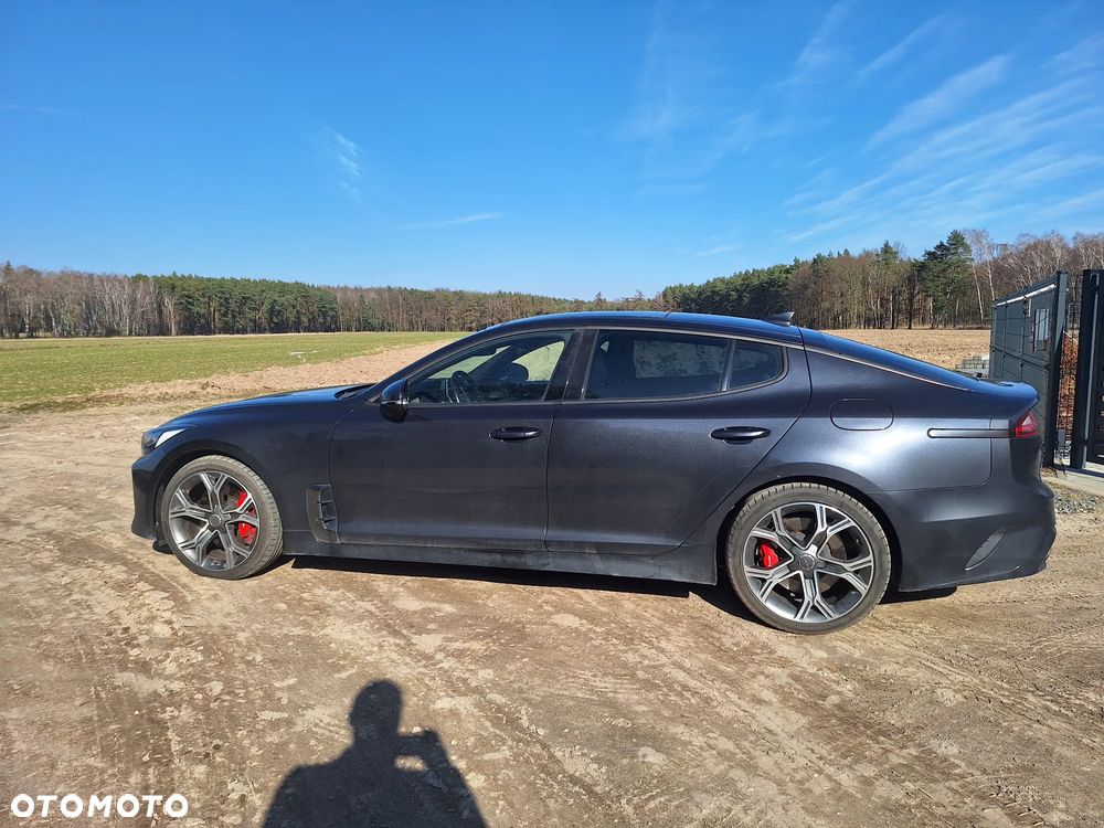Kia Stinger 3.3 T-GDI V6 GT AWD - 21