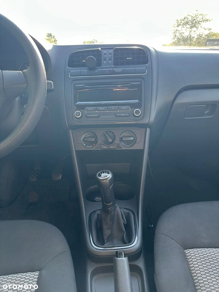 Volkswagen Polo - 15