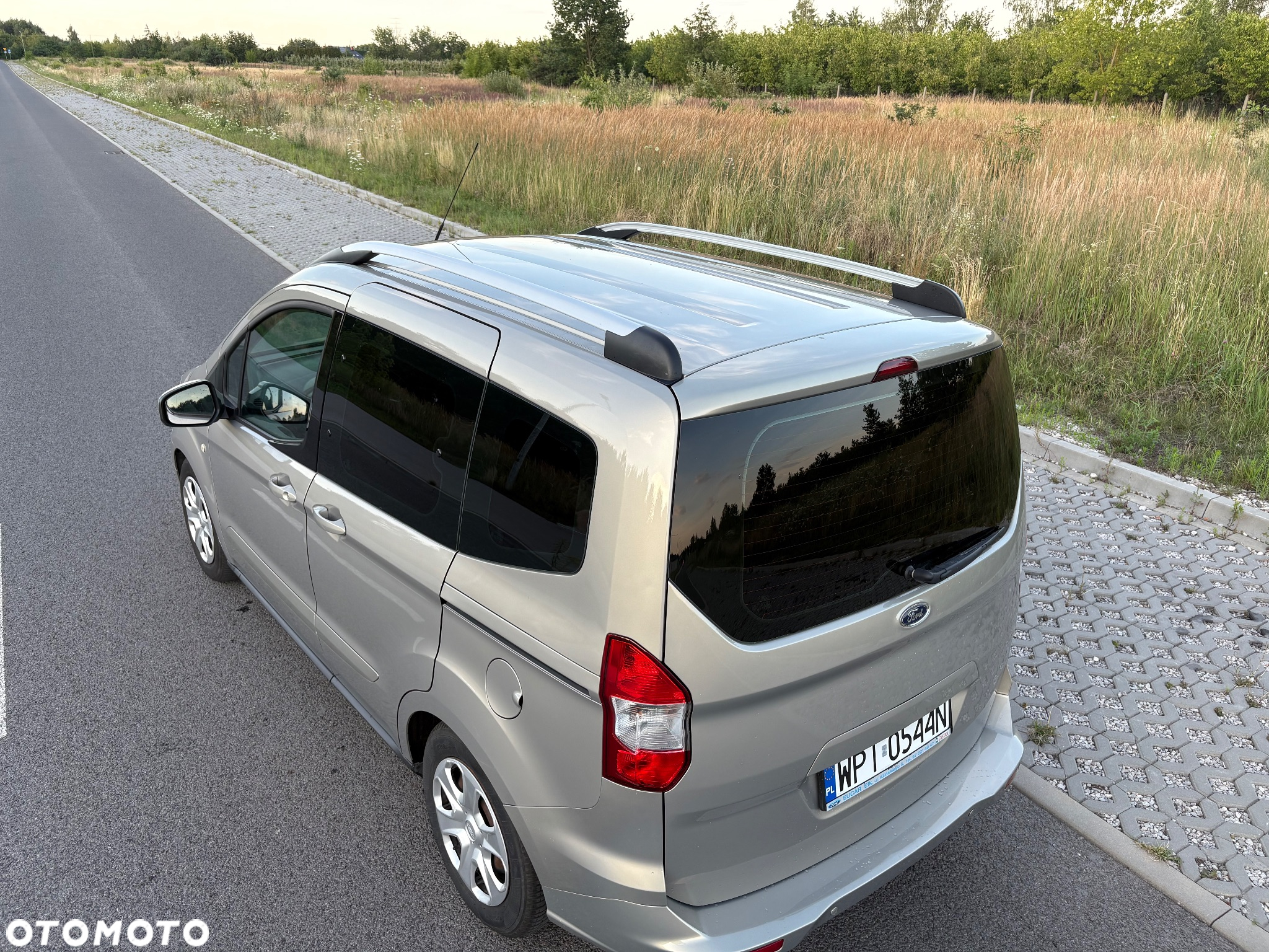 Ford Tourneo Courier - 8