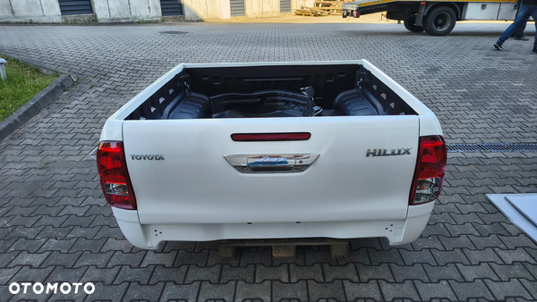 TOYOTA HILUX 2025 PAKA ZAŁADUNKOWA SKRZYNIA ładunkowa kompletna