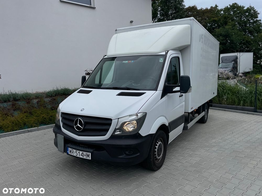Mercedes-Benz Sprinter - 1