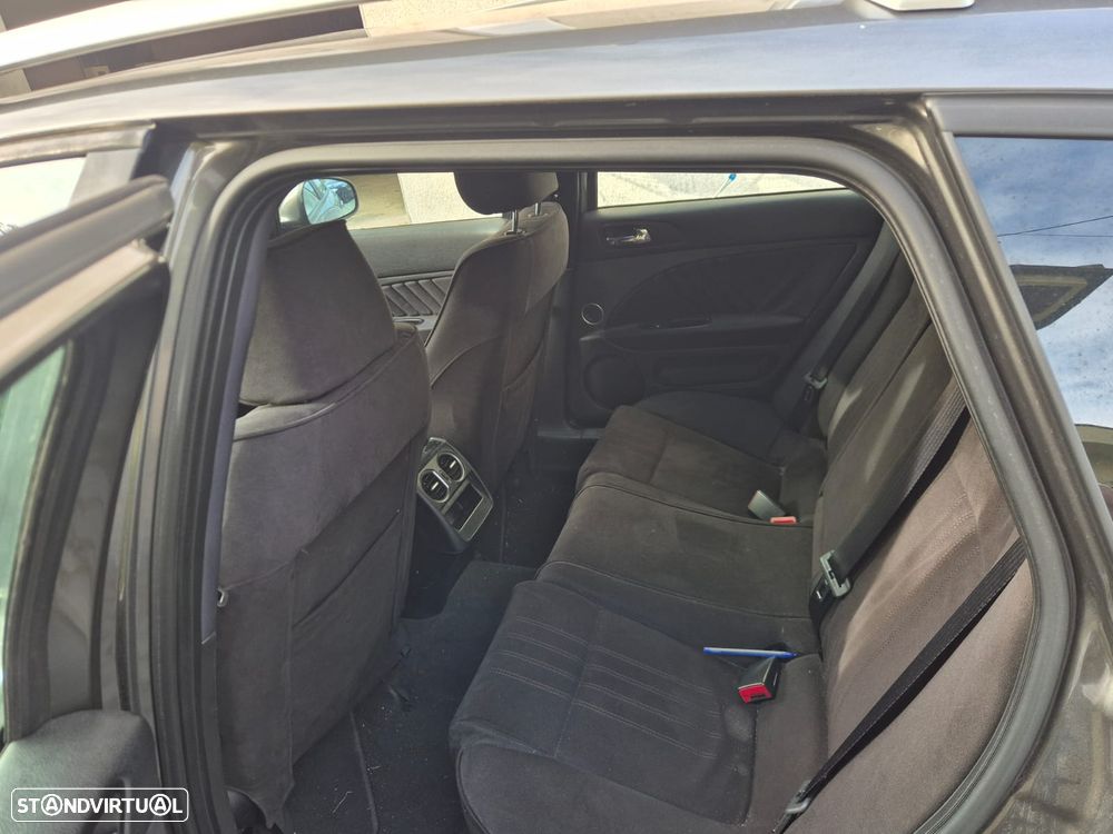 Alfa Romeo 159 Sportwagon 1.9 JTDm 16V - 6