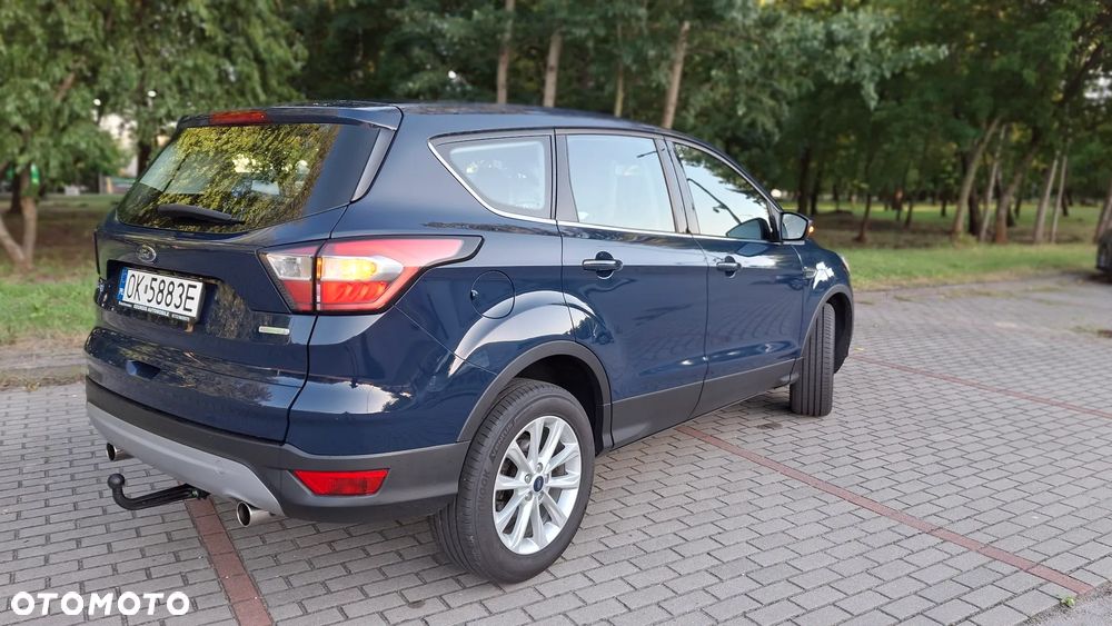 Ford Kuga 1.5 EcoBoost 2x4 Cool & Connect - 4