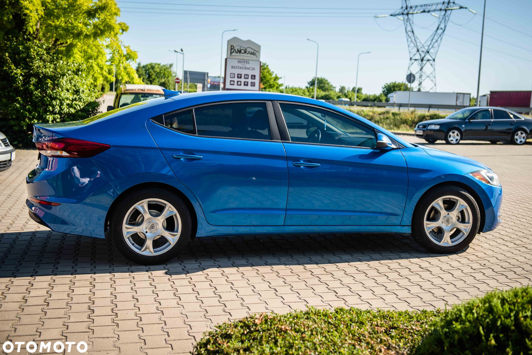 Hyundai Elantra - 9