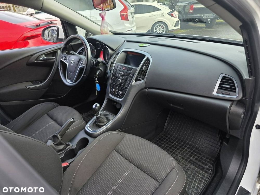 Opel Astra 2015