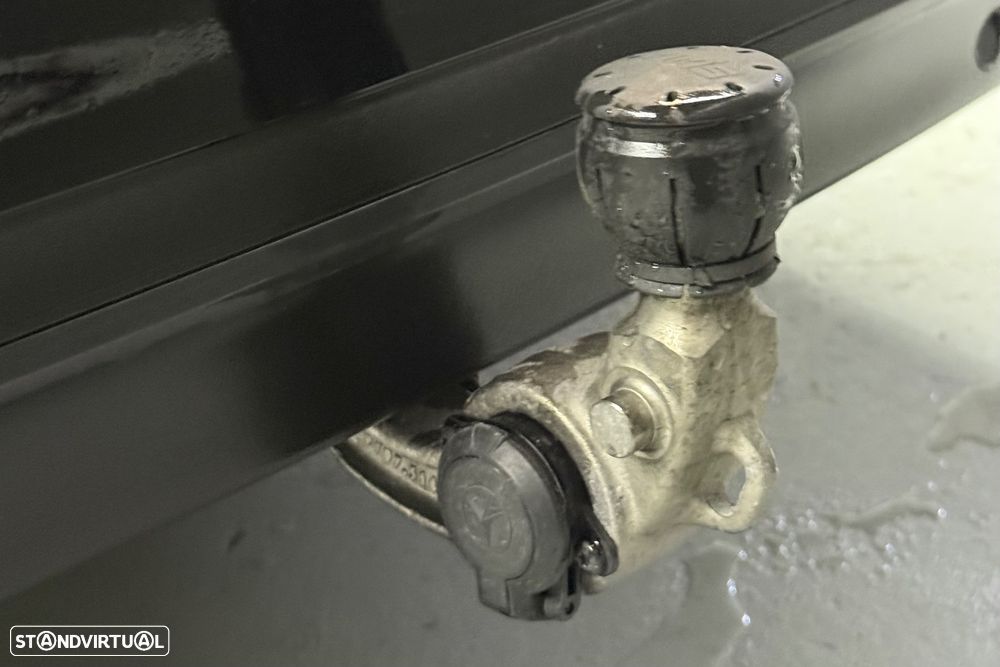 Mercedes-Benz E 300 de 4Matic 9G-TRONIC Avantgarde - 16