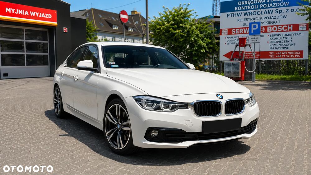 BMW Seria 3 318i - 1