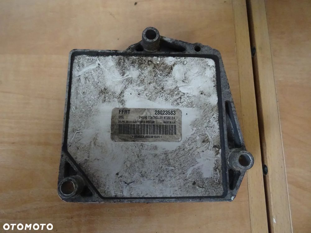 sterownik silnika opel zafira b 1.6 16 v 28023583 - 2